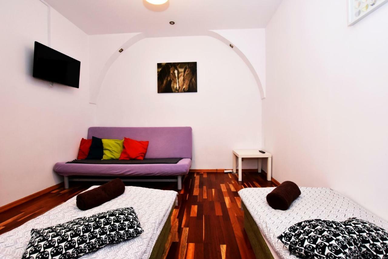 City Central Hostel Swidnicka Wroclaw Exterior photo